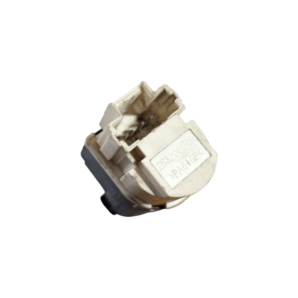 Interruptor Pedal Renault Captur 17/22 - 253206170R