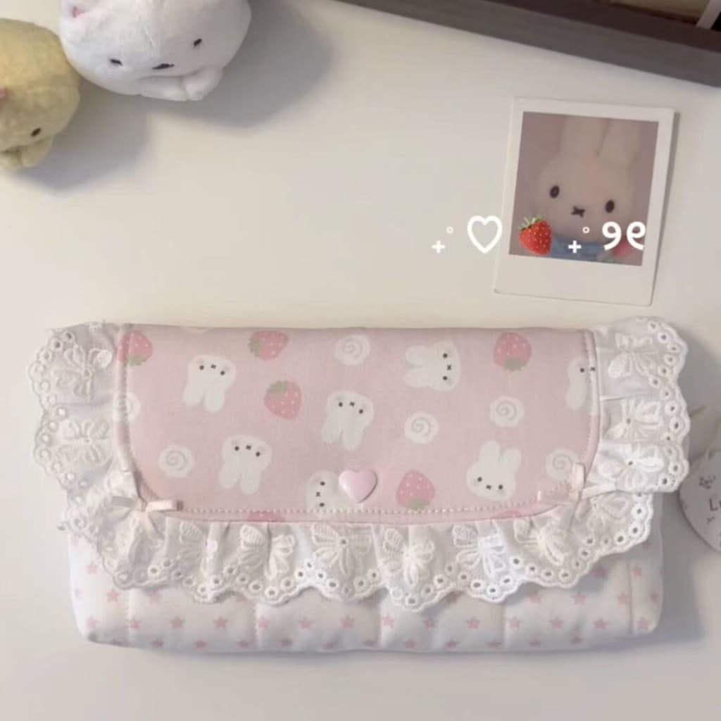 Estojo de lápis Strawberry Miffy, nova bolsa de papelaria de desenho animado com design moderno e atraente para estudant