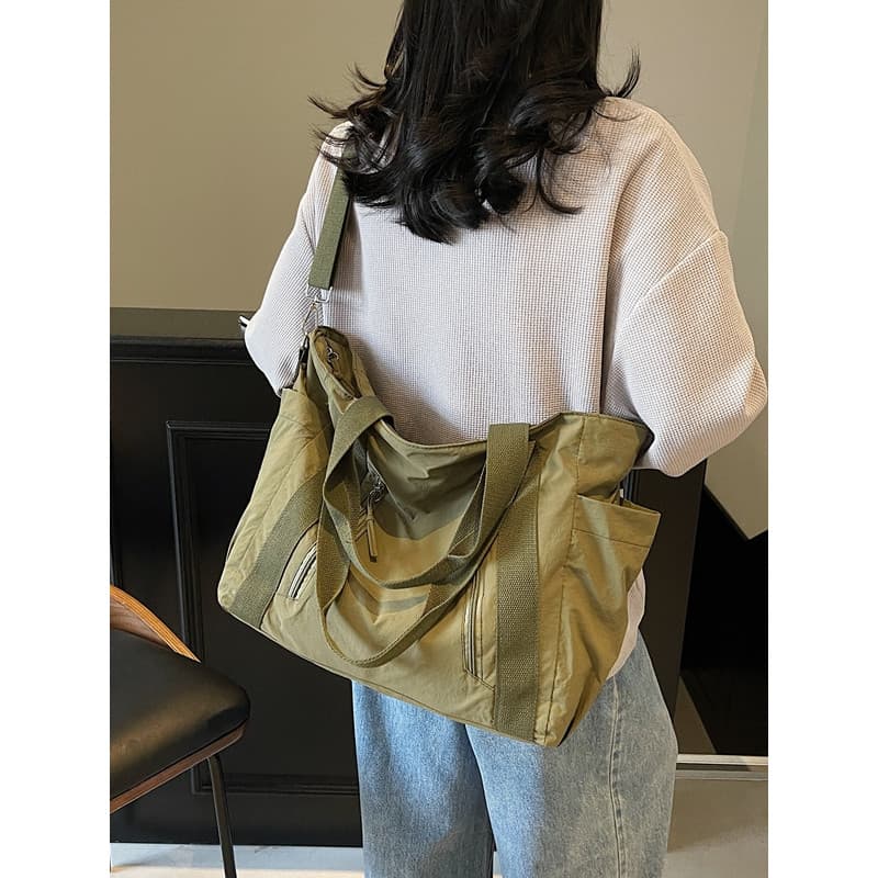 Novo estilo saco do mensageiro feminino estudante universitário cor sólida leve Casual náilon pano classe Commuter um-Sh