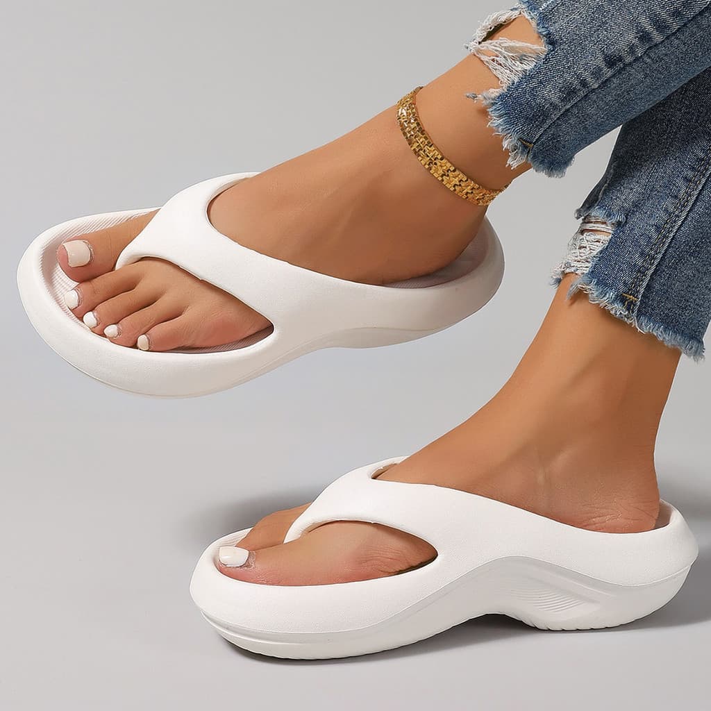 2026 novo estilo flip-flops feminino verão EVA exterior Wear antiderrapante sola macia sandálias de praia chinelos202607