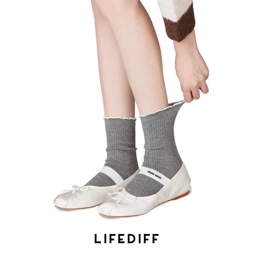 Meias verticais de renda meias femininas de cano médio primavera outono inverno estilo balé meias pilha cinza combinando