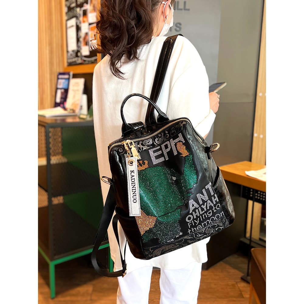 2026 novo estilo moda quente diamante mochila feminina Street Wear All-Match mochila de couro de grande capacidade um-S