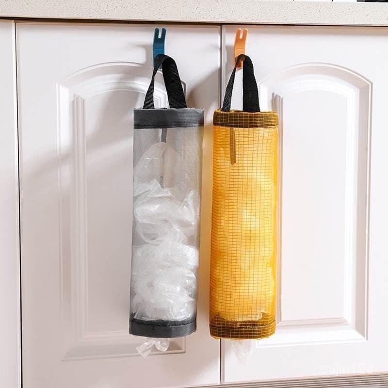 Organizador/suporte para armazenamento de sacos plásticos para uso na cozinha