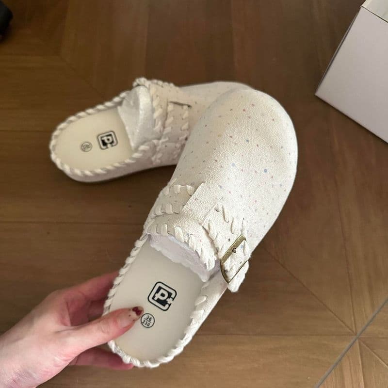Sapatos Slip-On meia chinelos femininos desgaste exterior verão 2026 sapatos de aparência gigante Baotou chinelos femini