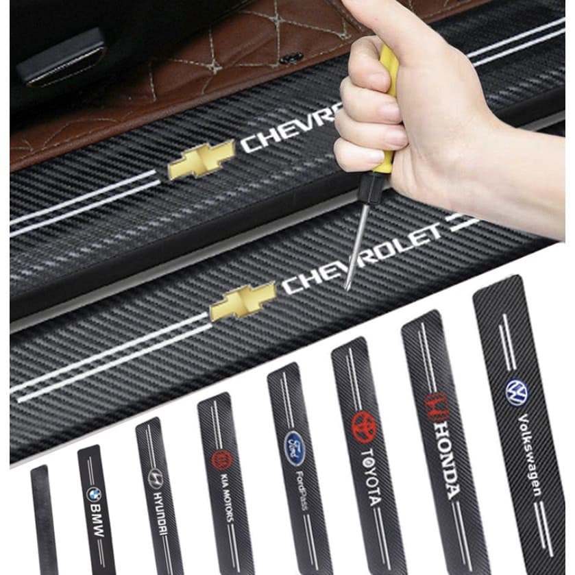 Soleira Chevrolet Dourado Kit 4peças Universal Carros Estética Efeito Fibra de Carbono Onix Cruze