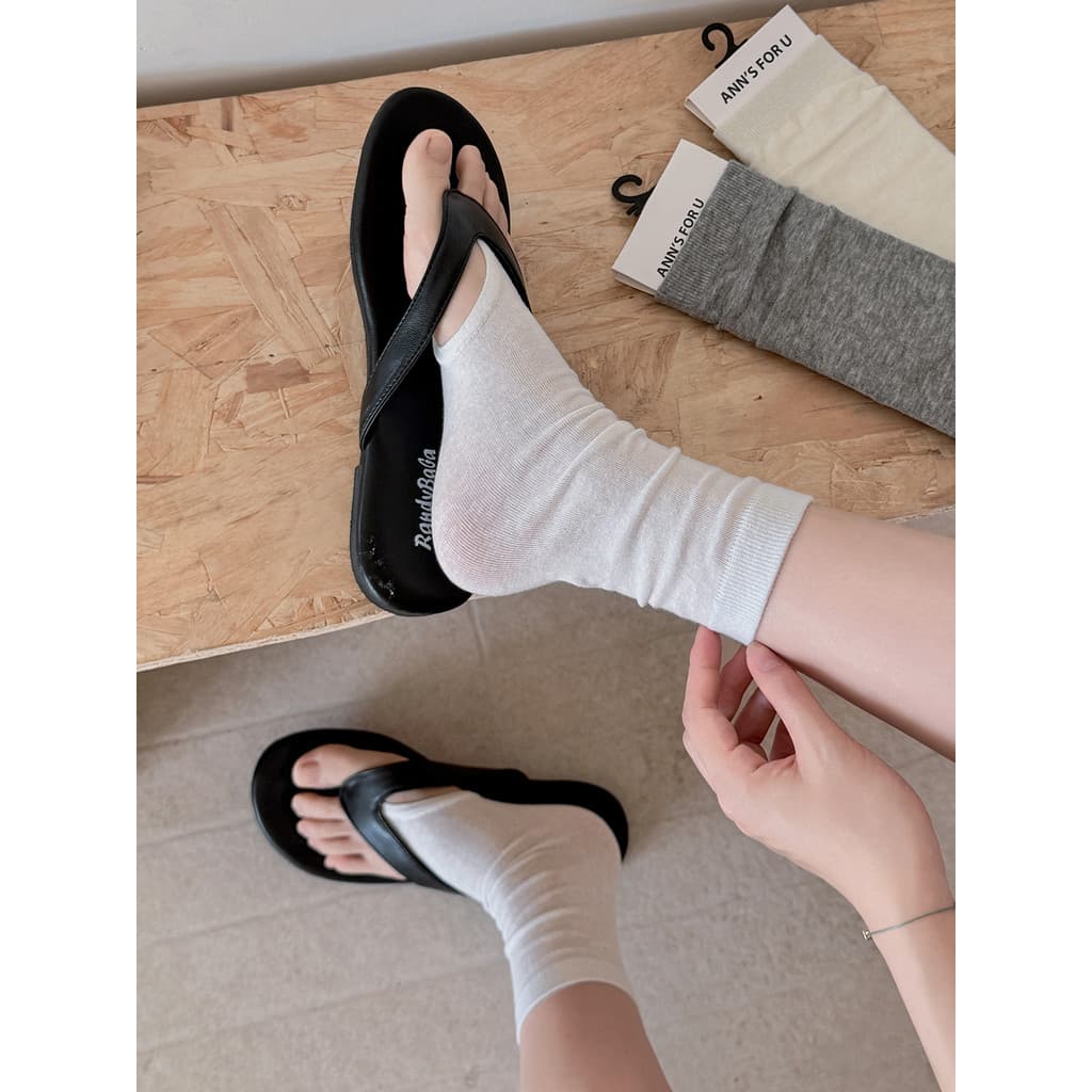 Branco flip-toe meias femininas meados de tubo meias verão estilo fino puro algodão flip-toe meias miu Tie pilha pé-Ste