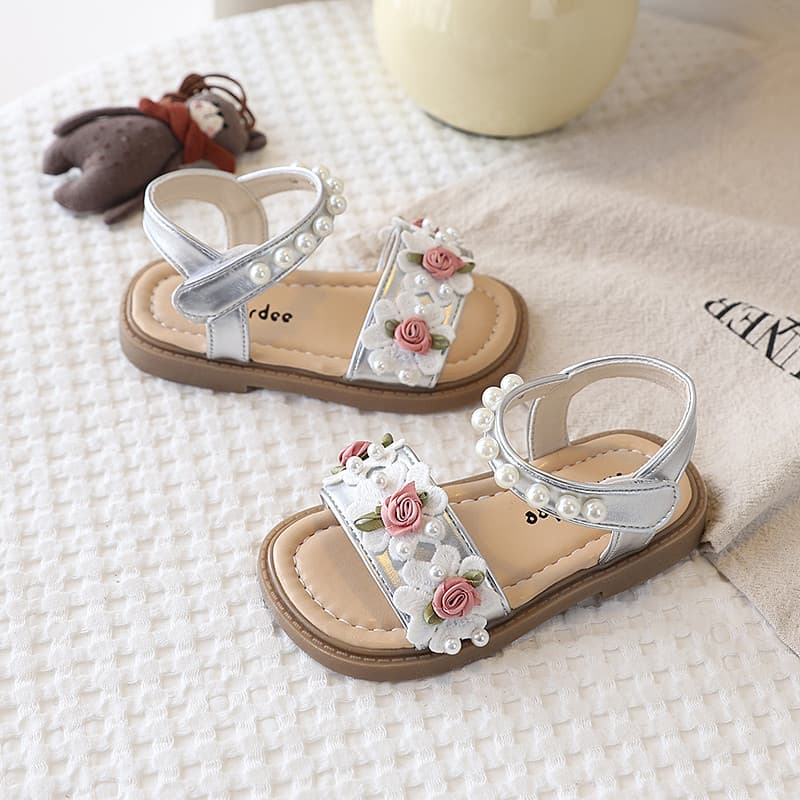 Novo estilo flor pérola decoração sandálias de verão meninas moda sapatos de praia respirável sola macia Anti-deslizamen