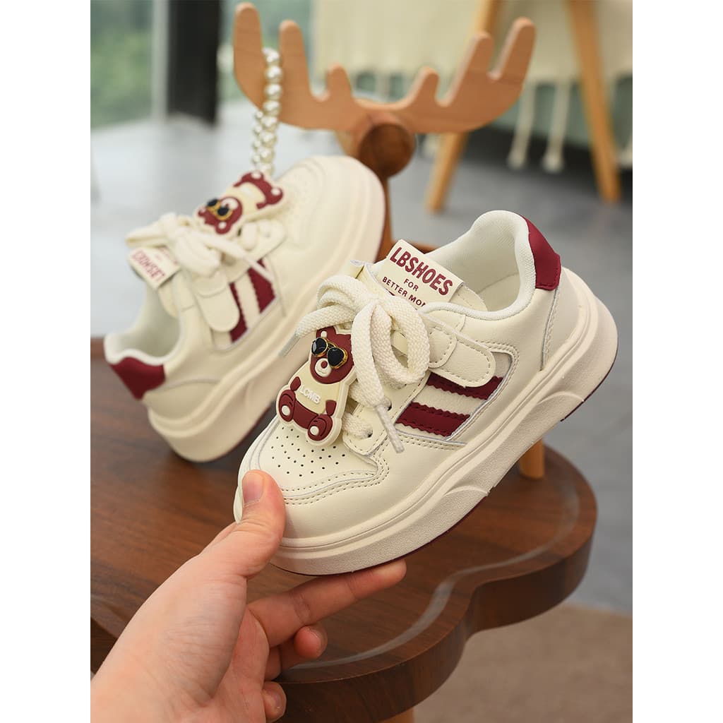 Sapatos femininos na moda