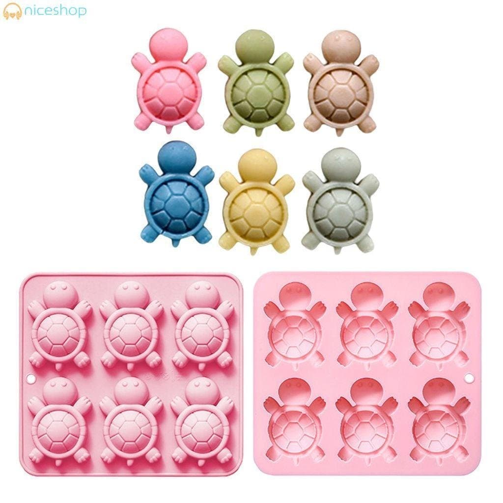 Molde de silicone em formato de tartaruga para fazer sobremesas DIY.