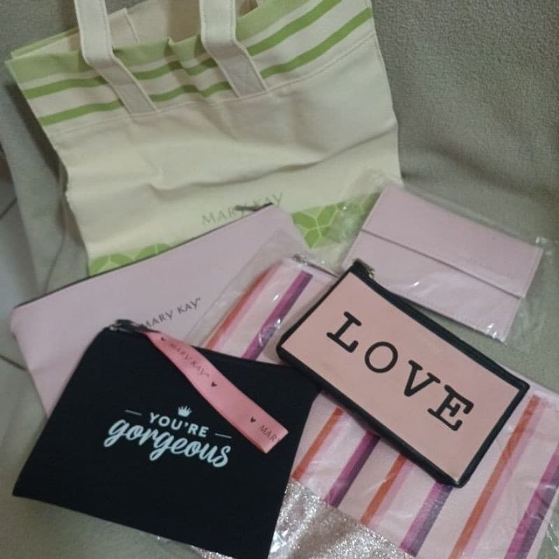 Bolsas, carteiras, sacolas, necesseire, acessórios e reconhecimentos, mimos mary kay