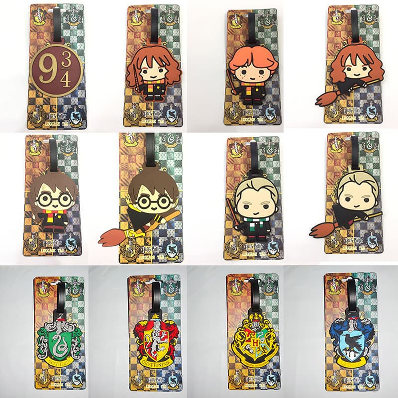 Desenhos animados Anime mochila pingente mágico menino etiqueta de bagagem faculdade crachá PVC mala Check-In tag tag