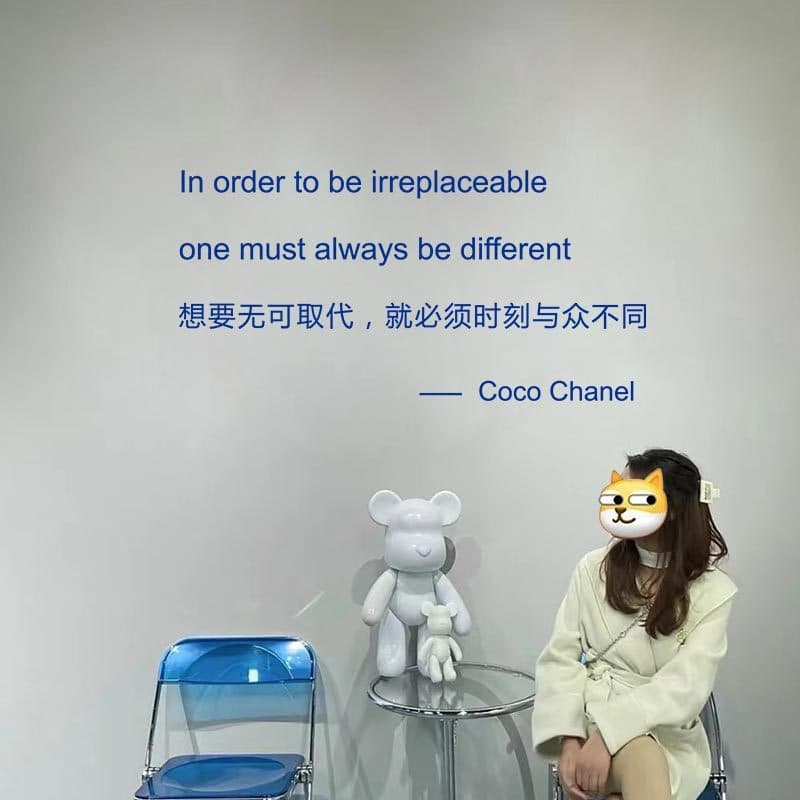 Xiaoxiang estilo simples ins estilo inglês roupas beleza café janela de vidro fundo decoração da parede adesivo
