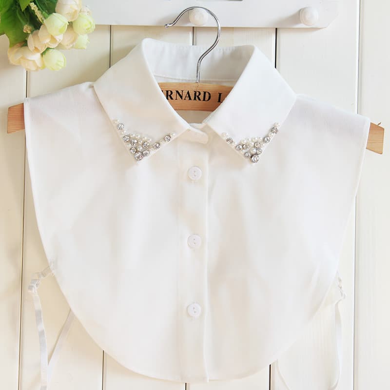 Moda feminina coreana: Gola removível de chiffon com renda, bordado floral e strass, apresentando um design de gola flor