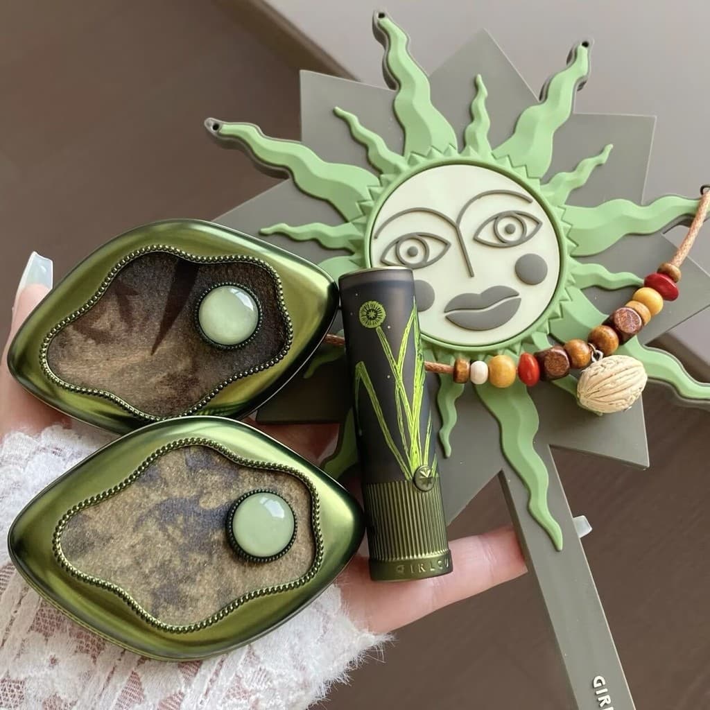Girlcult paleta de sombras de quatro cores Loulan Hippie país antigo Retro fumado camaleão piscando europeu americano no
