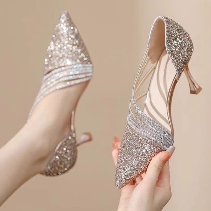 Estoque pronto Moda bico fino strass salto alto feminino salto agulha sandálias de salto alto de 7 cm