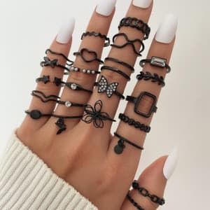Este conjunto de anéis minimalista e elegante inclui 23 peças, com designs de pérola, floral, folha e borboleta. B RP1E.