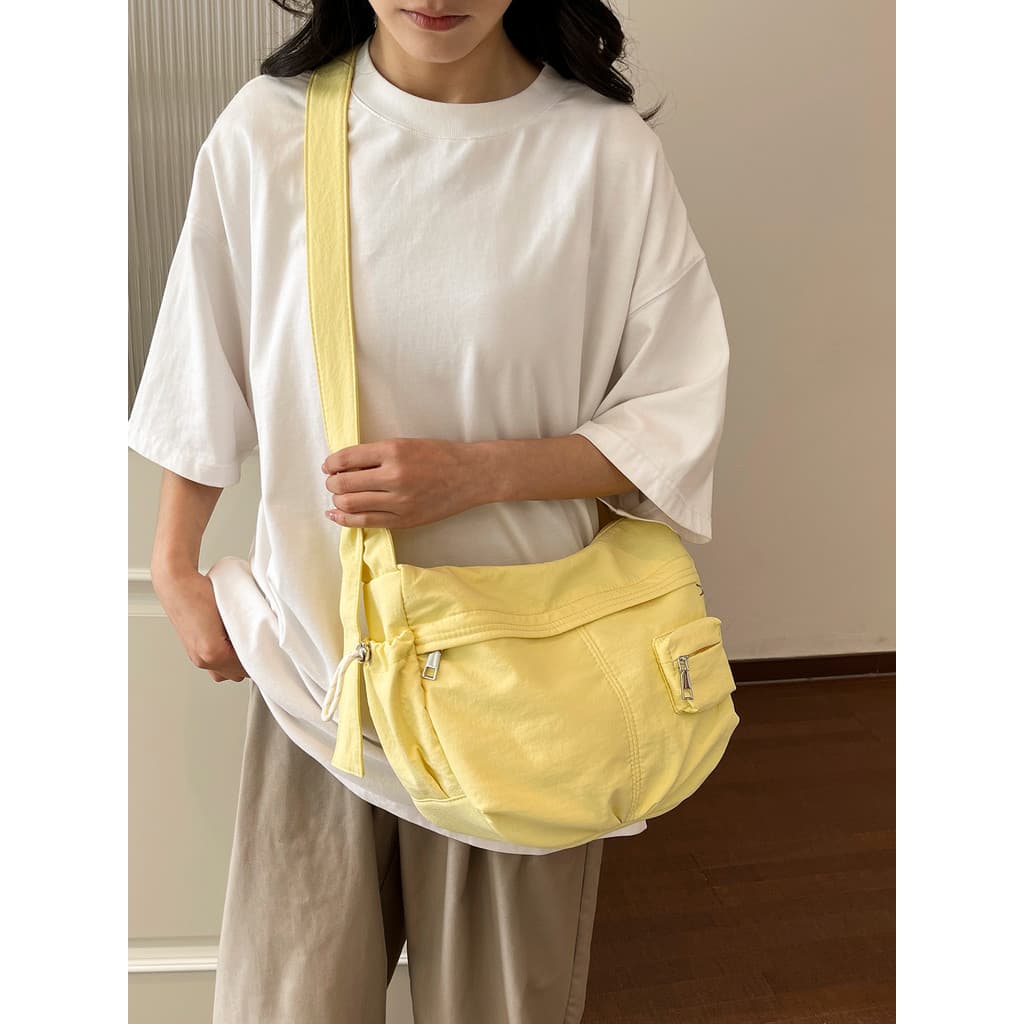 Estilo Casual saco de bolinho feminino saco do mensageiro grande capacidade leve saco de pano de náilon feminino à prova