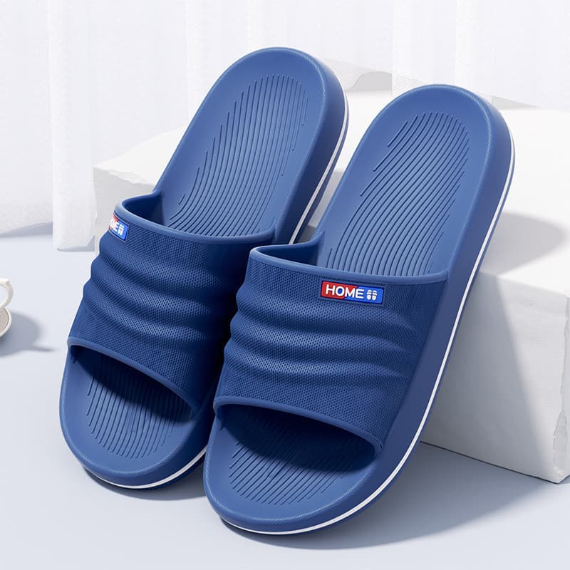 Chinelos masculinos verão novo estilo casa banho antiderrapante chinelos casal sola macia simples ao ar livre Wear Flip-