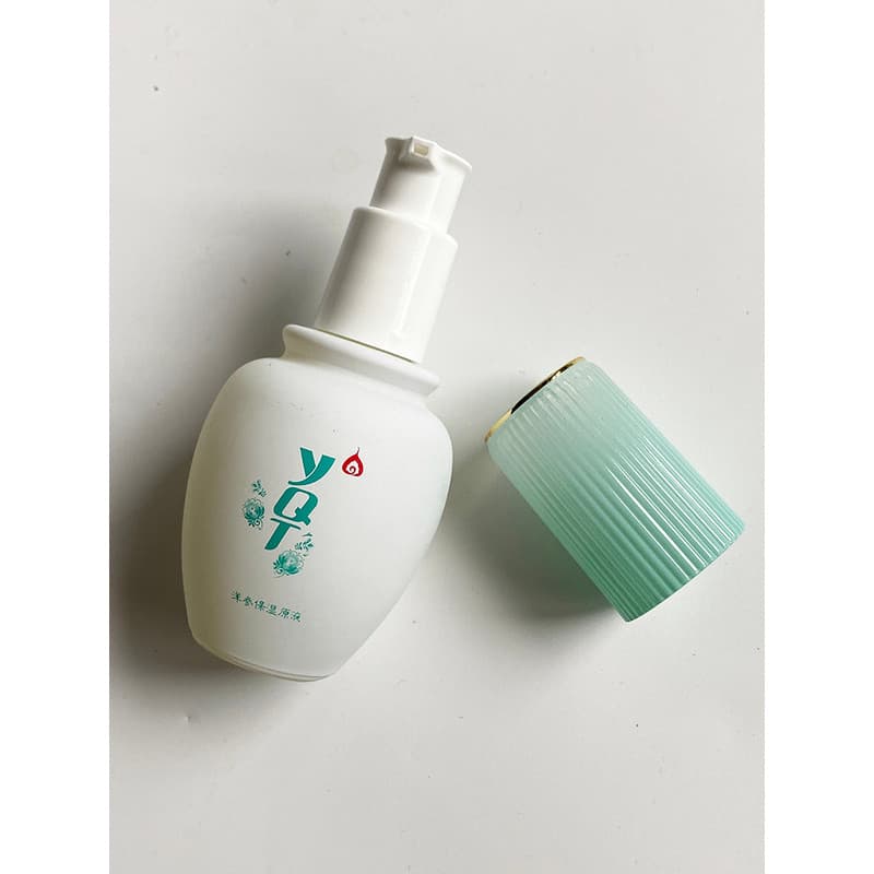 YQT Yiqingtang Ginseng Solução Hidratante 40ml Hidratante Hidratante Iluminador Reparador de Pele Hidratante Calmante Pe