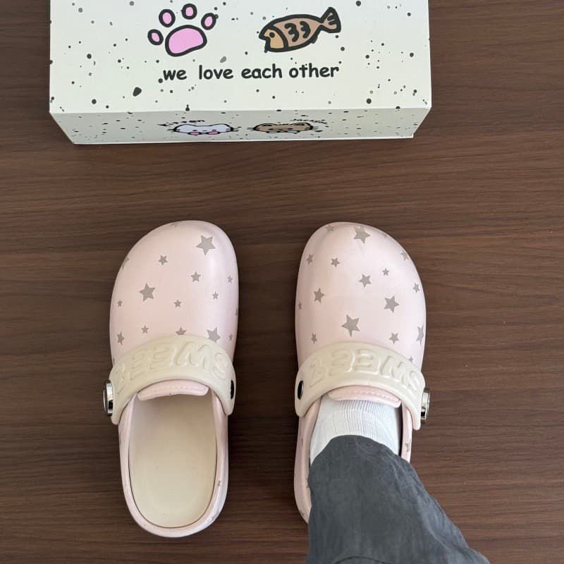 Novo estilo High-End estrela Baotou meia-chinelos feminino nicho doce estilo legal verão exterior Wear All-Match chinelo