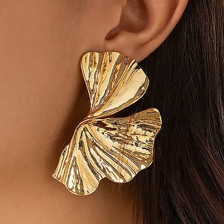Irregular Exaggerated Big Wavy Metal Earrings For Women Fashion Elegant Retro Metal Flower