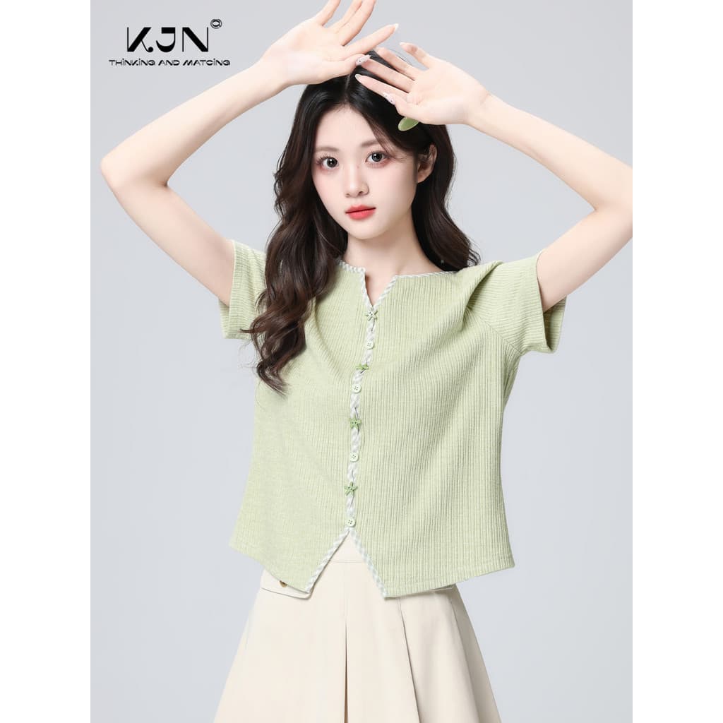 Verde com decote em V ombro de manga curta camiseta feminina 2026 verão novo estilo Design pequeno ombro de cintura estr
