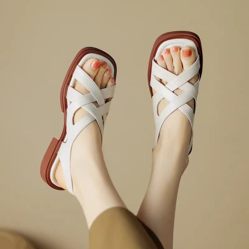 2026 Nova Chegada Verão Dedo Do Pé Aberto Roma Mulher Sapatos De Couro Plutônio Simplicidade Sandálias Planas Femininas