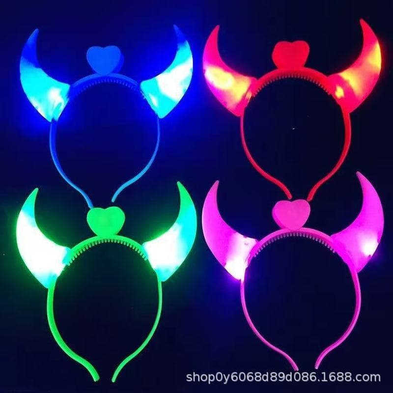 Véspera de ano novo chifre luminoso bandana luz de vaca piscando chifres bandana Hairpin brinquedo das crianças piscando