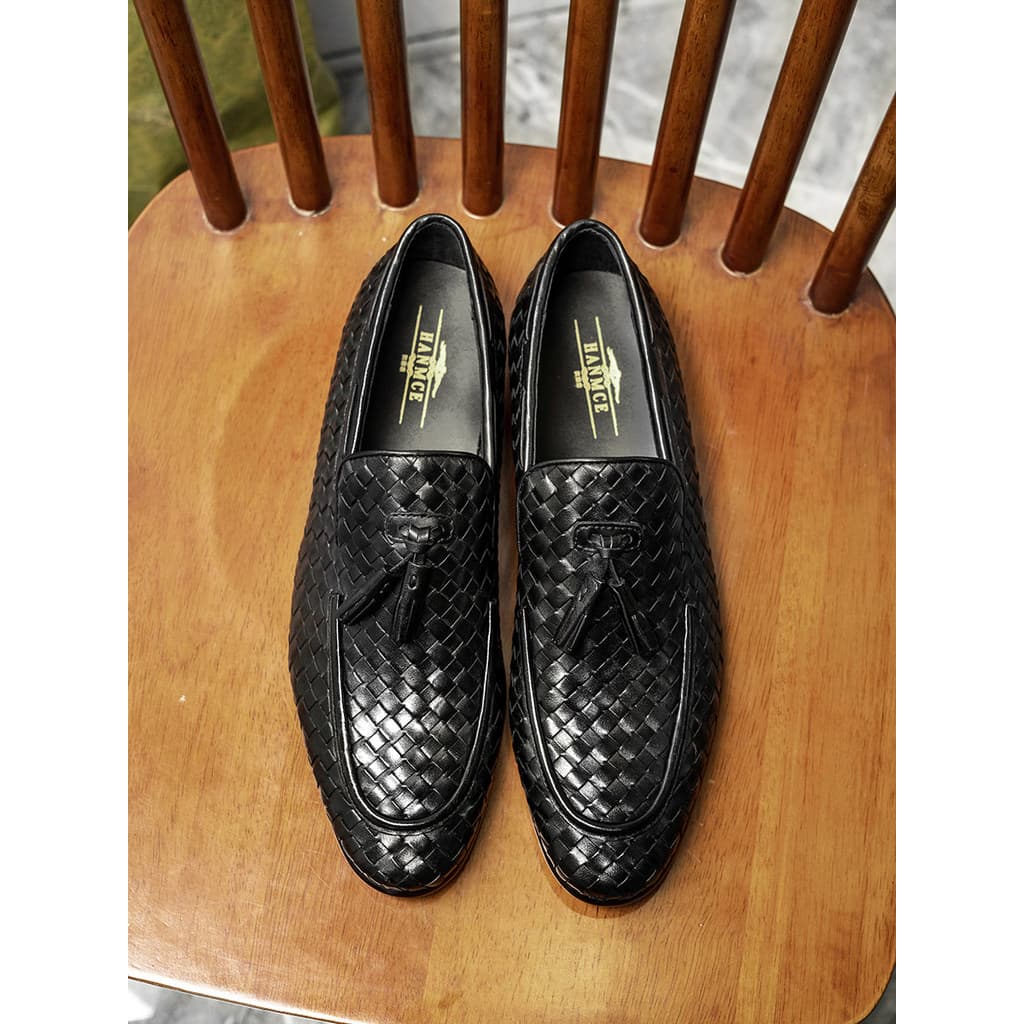 Mocassins masculinos borla jovem couro genuíno sapatos masculinos de um pé 2024 novo estilo ervilhas sapatos de couro ca