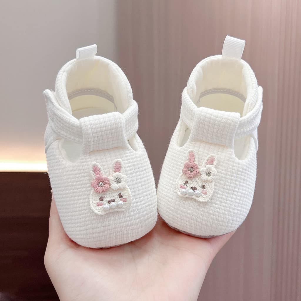 Primavera verão outono bebê sapatos de proteção para os pés 0-1 anos de idade bebê menina 3-6 meses cem dias sola macia
