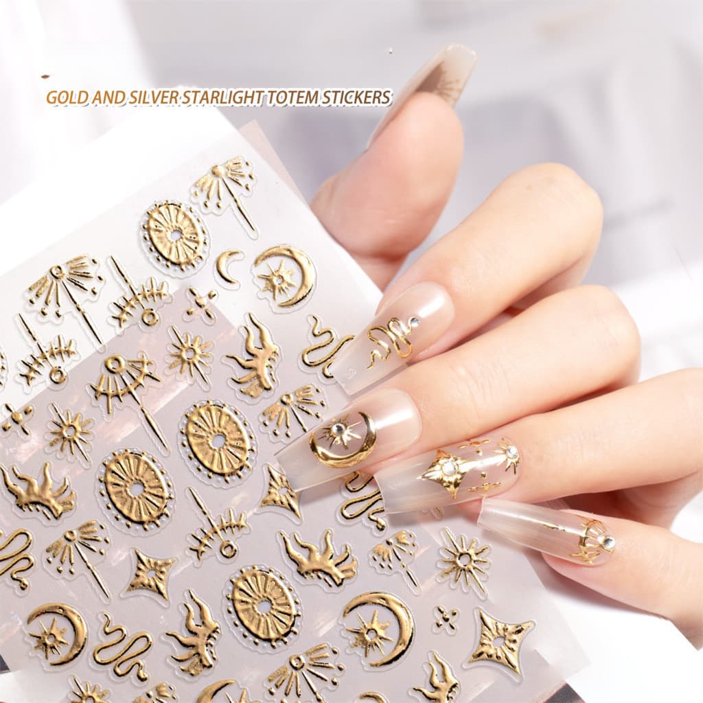 Adesivos de Arte para Unhas com Totem de Estrela e Lua em Ouro, Decorações DIY 5D em Relevo com Totem de Cobra em Ouro e