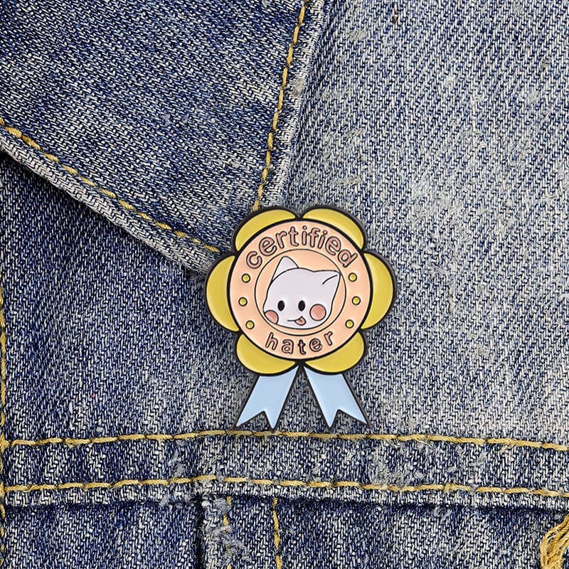 Oficialmente Certificado Número Um Disliked Concurso Gato Esmalte Broche Moda Acessórios De Roupas Mochila Crachá Jóias