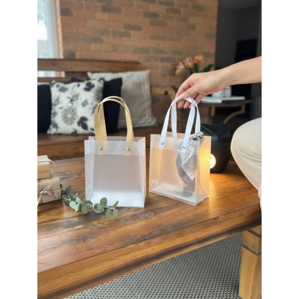 Kit 10 Sacolas Bolsas de Presente Foscas com Alça (3 tamanhos)