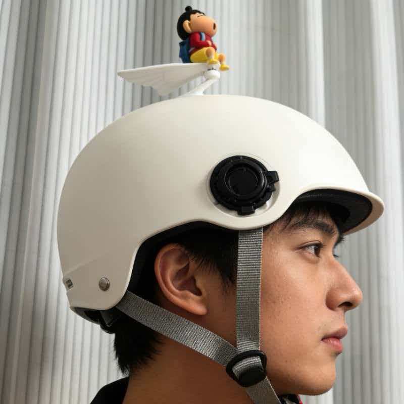 Decoração para Capacete Boneco Cartoon Formato de Avião Acessório para Capacete ABS Ornamento Criativo LC26031101