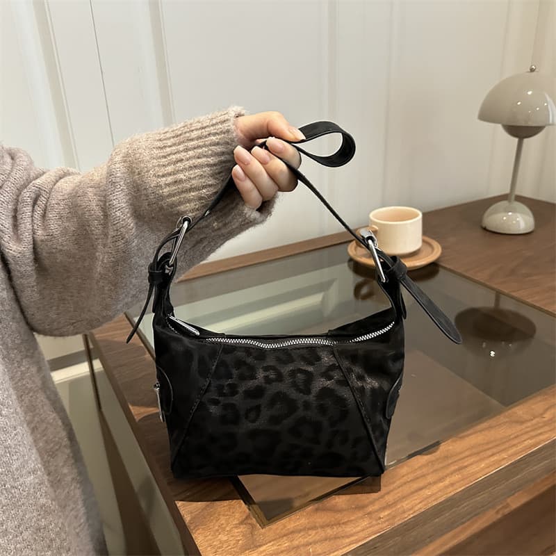2026 Novo Estilo Punk Motocicleta Motociclista Saco Crossbody Bolsa De Ombro Axilas Feminina Nicho