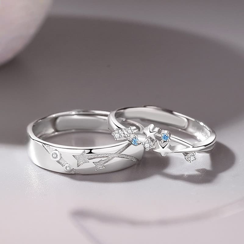 Acompanhado Por Um Casal De Estrelas Anel De Homens E Mulheres , Par Frescas Incrustadas De Diamante Chuva De Meteoros