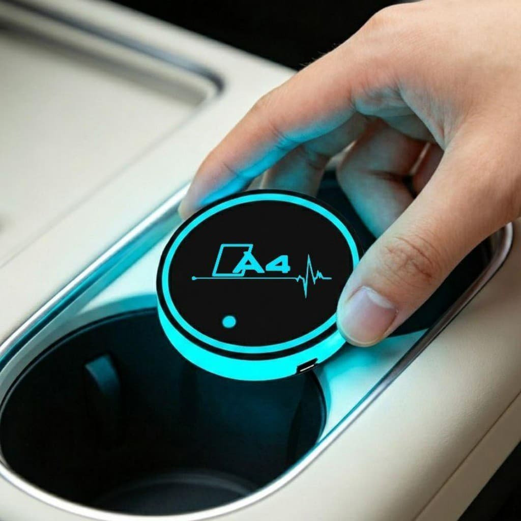 7 Cores Sensor de Movimento Porta-Copo LED para Carro Artigos Automotivos For Audi A4 Sedan Avant Allroad S Line