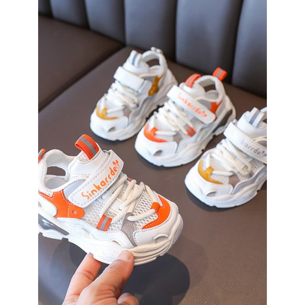 2026 verão novo estilo sandálias de bebê Baotou verão sapatos infantis meninos esportes antiderrapante meninas crianças