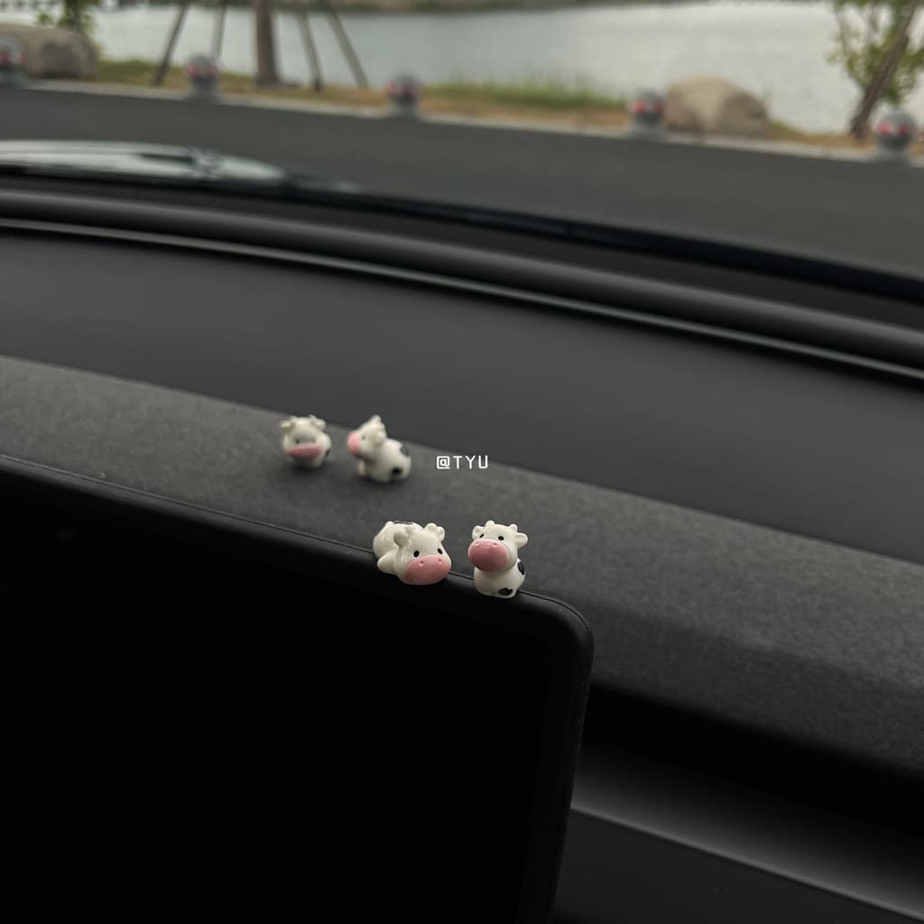 Série de vaca Console central do carro decoração bonito dos desenhos animados boneca decoração do carro decoração Interi
