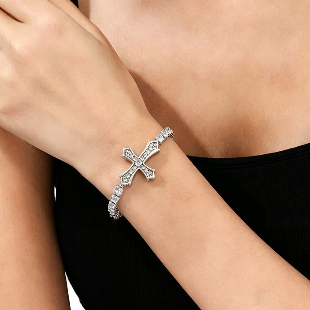 Europa américa venda quente High-End sentimento cheio de diamante cruz cobre zircão não-desbotamento pulseira moda na mo