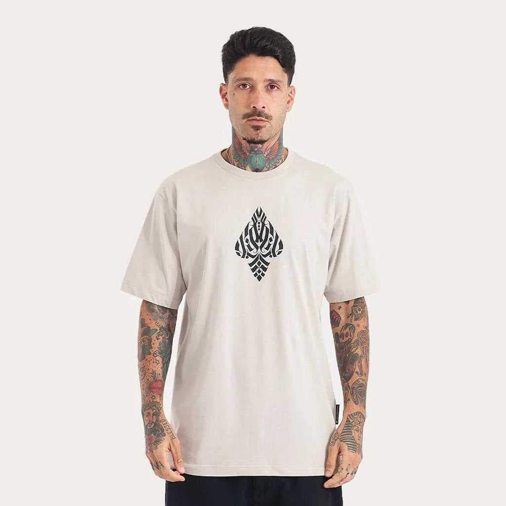 Camiseta MCD Regular Espada Caligrafiti