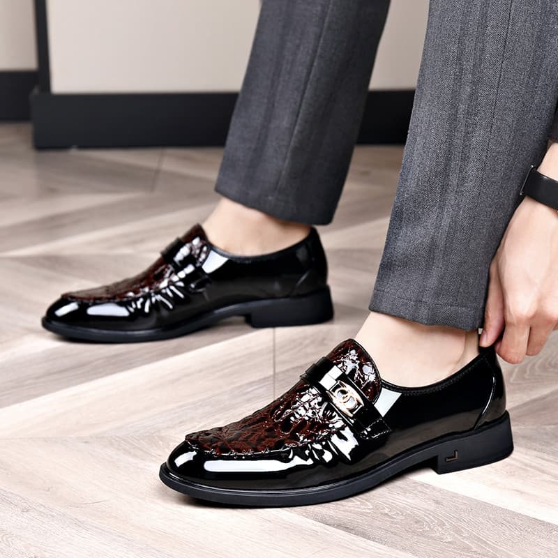 Ervilhas sapatos masculinos Street Wear um Pedal preguiçoso brilhante mocassins de couro genuíno masculino sola macia sa
