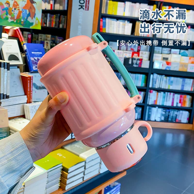 Novo estilo 1.000ml grande capacidade bebê mãe copo 316 copo térmico de aço inoxidável alto valor ao ar livre alça portá