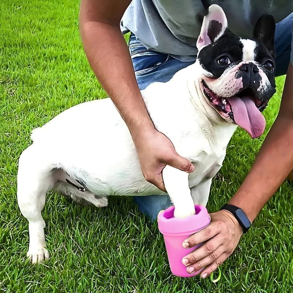 Copo Limpador Patas Silicone Cachorro Balde Limpeza Pet Passeio Pezinho Unha Sujeira Bacia