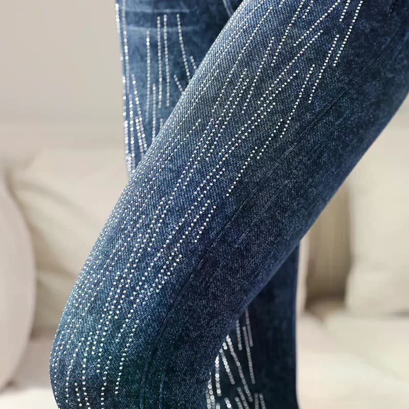 Calças de brim falsas femininas estiramento Shorts de perfuração quente Leggings exterior usar calças médias finas calça