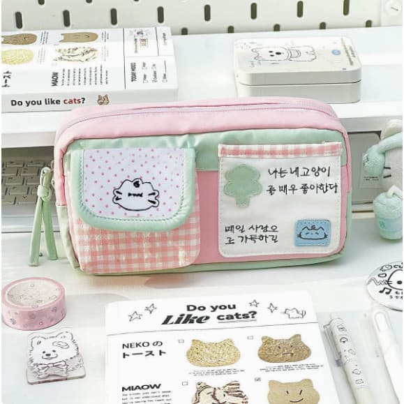 | 【pencil case】 | ♦Japonês gato mágico bolso lápis caso xadrez estudante lápis caso grande capacidade multifuncional ins