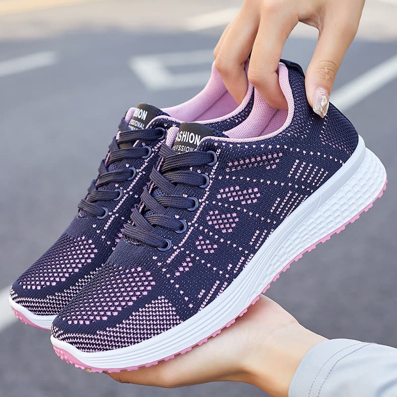 Sapatos casuais modernos com solas respiráveis, calçados femininos de verão 2026, novos tênis femininos macios, calçados