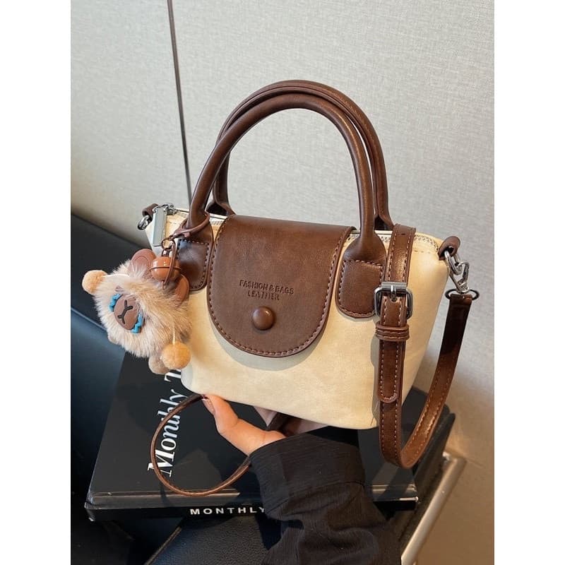 Bolsa de ombro/transversal feminina em couro PU, estilo coreano, com ursinho de pelúcia, bolsa de escritório para escola