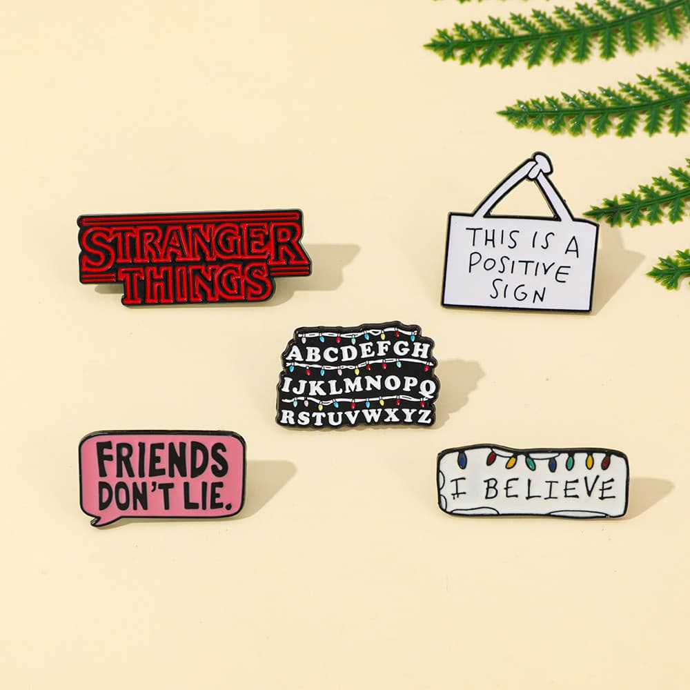 [5pçs] Broches de Liga Stranger Things - para decorar roupas e mochilas