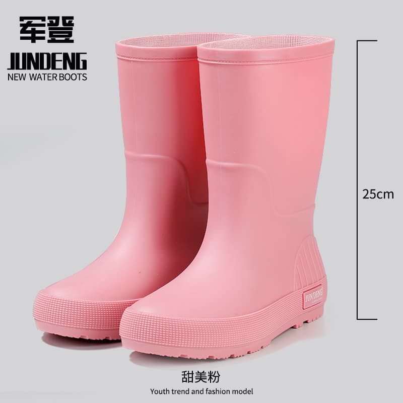 Botas de chuva curtas rosa genuínas da Jundeng, botas de chuva femininas simples e foscas, botas de água de alta moda pa
